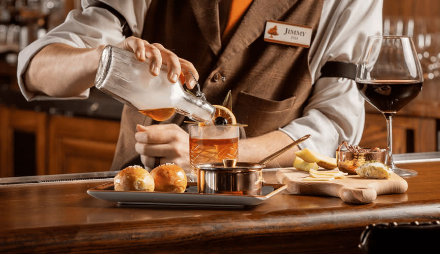 Harry's Cocktail Lounge & Bar | Branson, MO