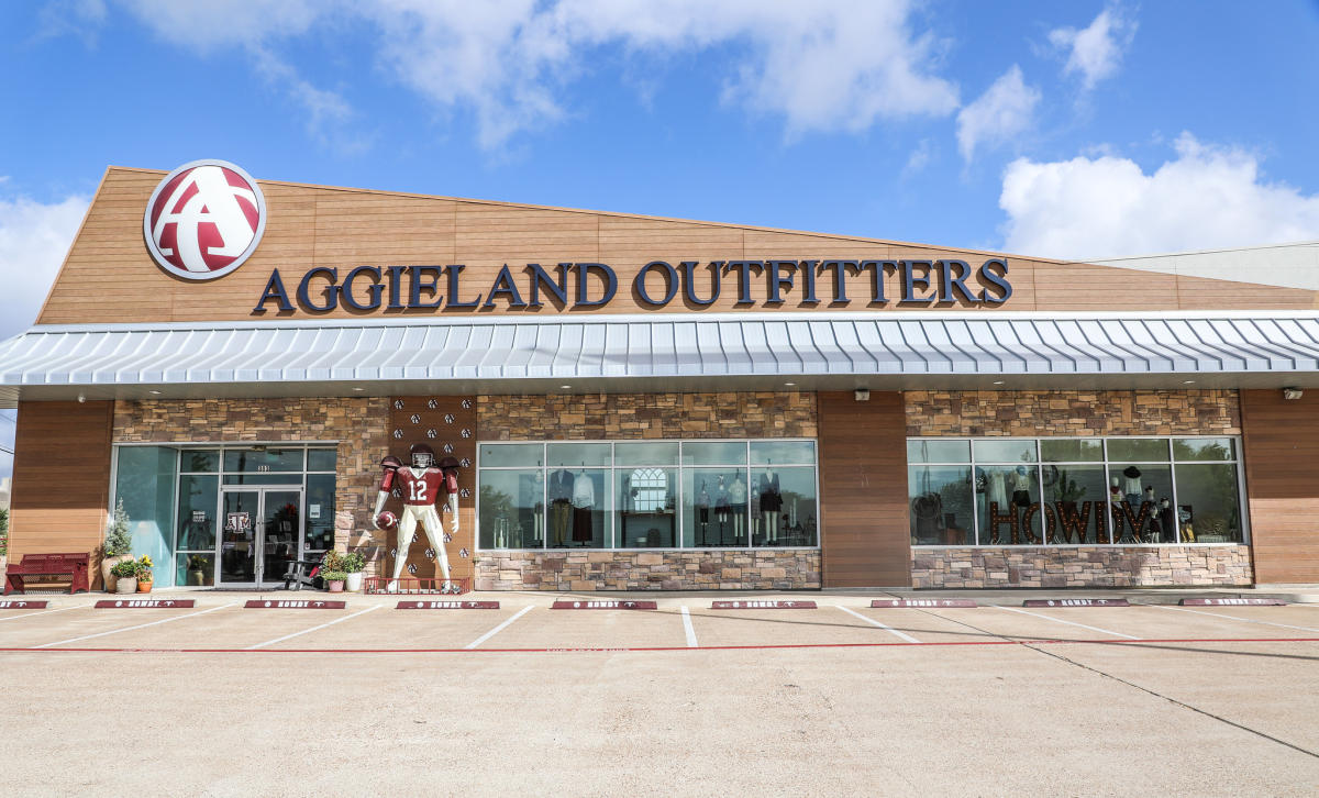 Outfitters online