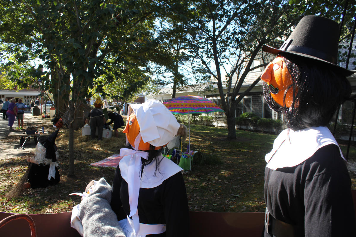 Pumpkin People in the Park