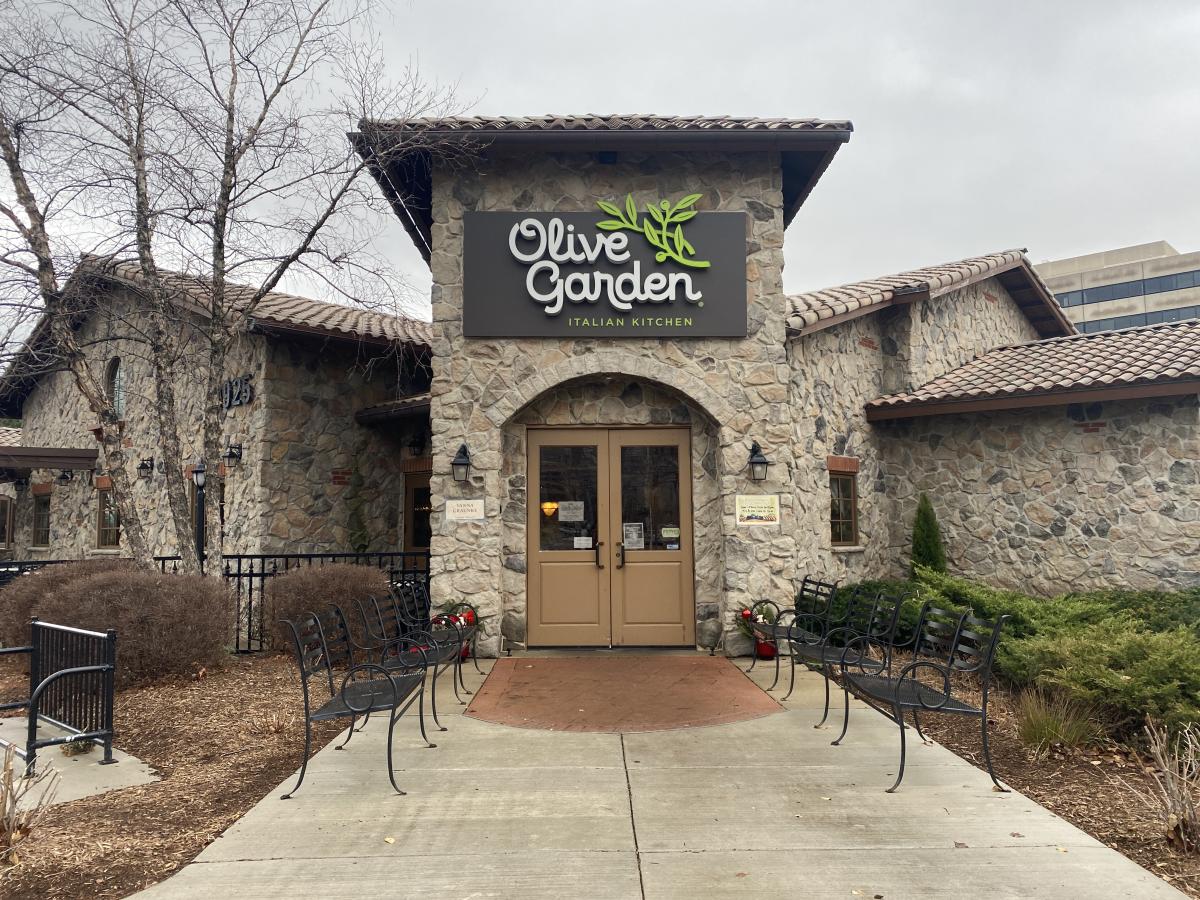 Olive Garden Italian Restaurant Schaumburg IL: What You Need to Know Before You Go