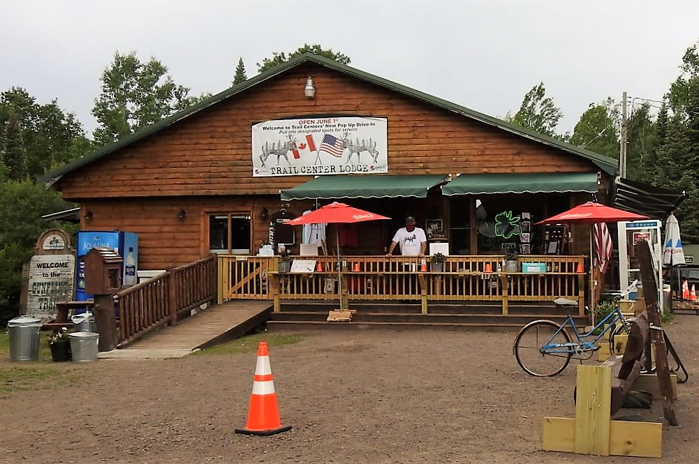 Trail Center Lodge & Restaurant
