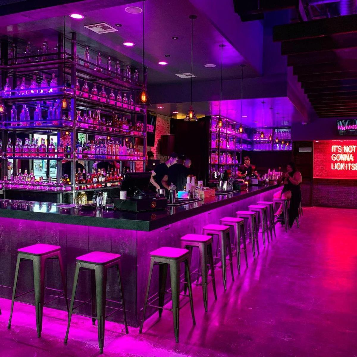 mr-misster-pride-champagne-drag-brunch