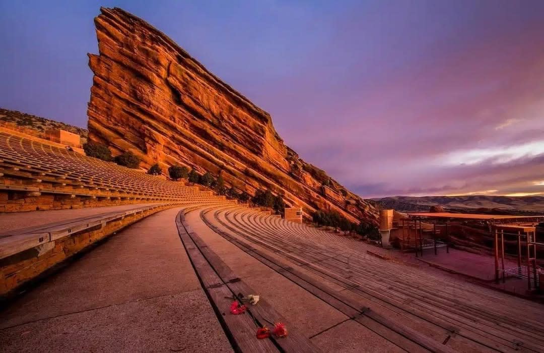 Red Rocks Express