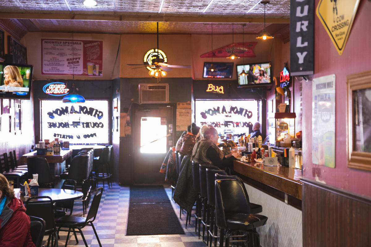 Court'n House Bar & Grill Eau Claire, WI 54703
