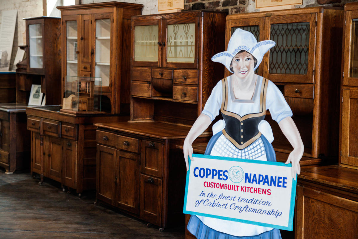 Napanee cabinet sales