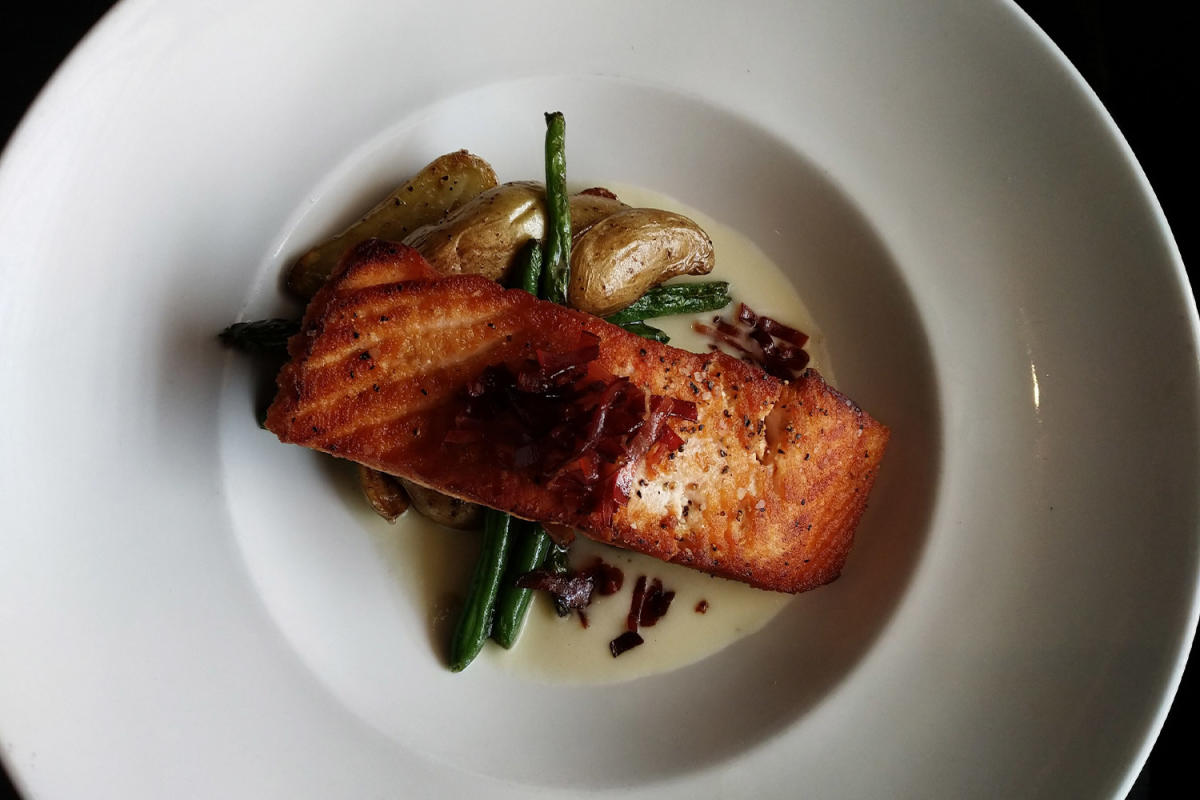 Chop's Steaks and Seafood