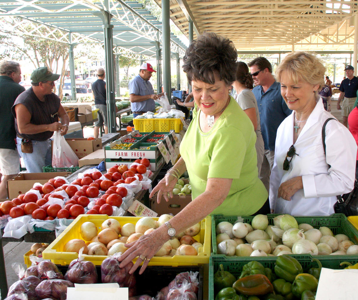 Fredericksburg Farmers Market Attractions