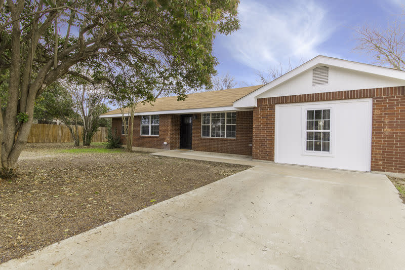 Apple Park Bed & Breakfasts / Guesthouses / Inns