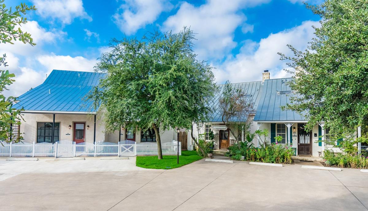 Gardens of Barons Creek Bed & Breakfasts / Guesthouses / Inns