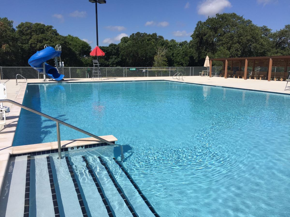 Tony Knopp Town Pool Swimming Pools