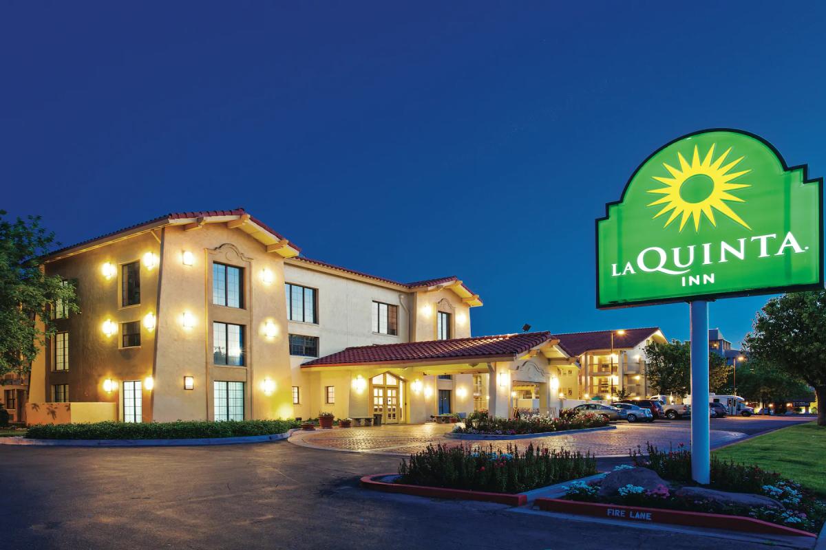 La Quinta Inn by Wyndham Fresno Yosemite: Why Most People Book it for the Wrong Reasons