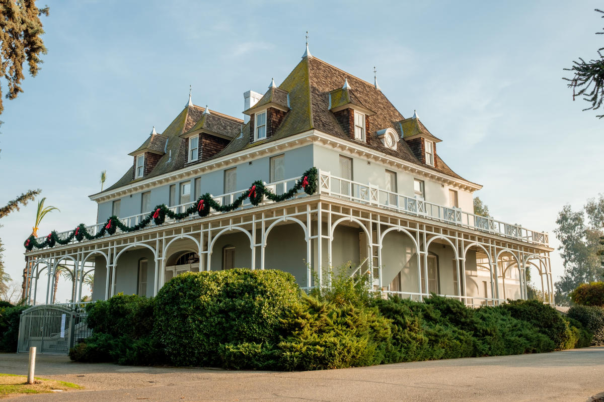 Kearney Mansion Museum & Gallery