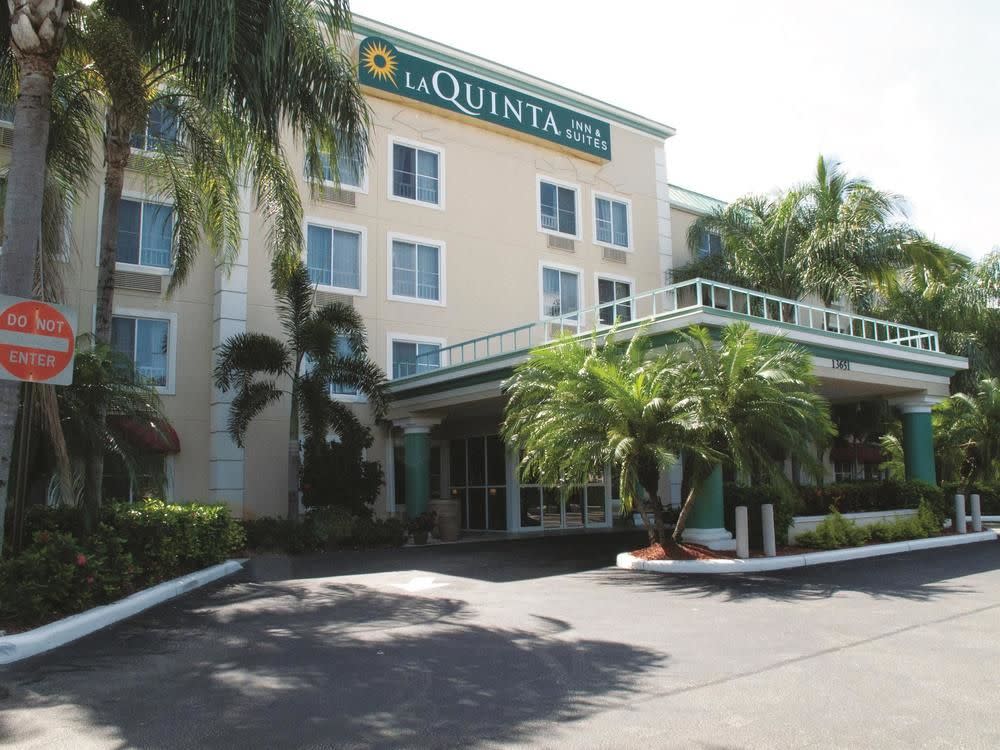 LA QUINTA INN SUITES SUNRISE SAWGRASS MILLS