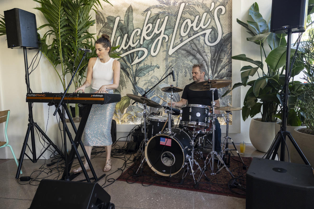 Zoe Rushing Live Music