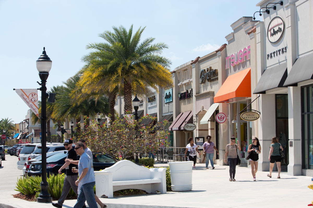 THE SHOPS AT PEMBROKE GARDENS