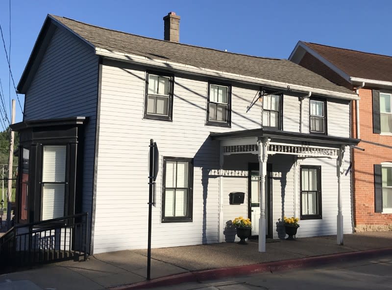 The Downtown House Vacation Rental in Galena, IL Galena Country