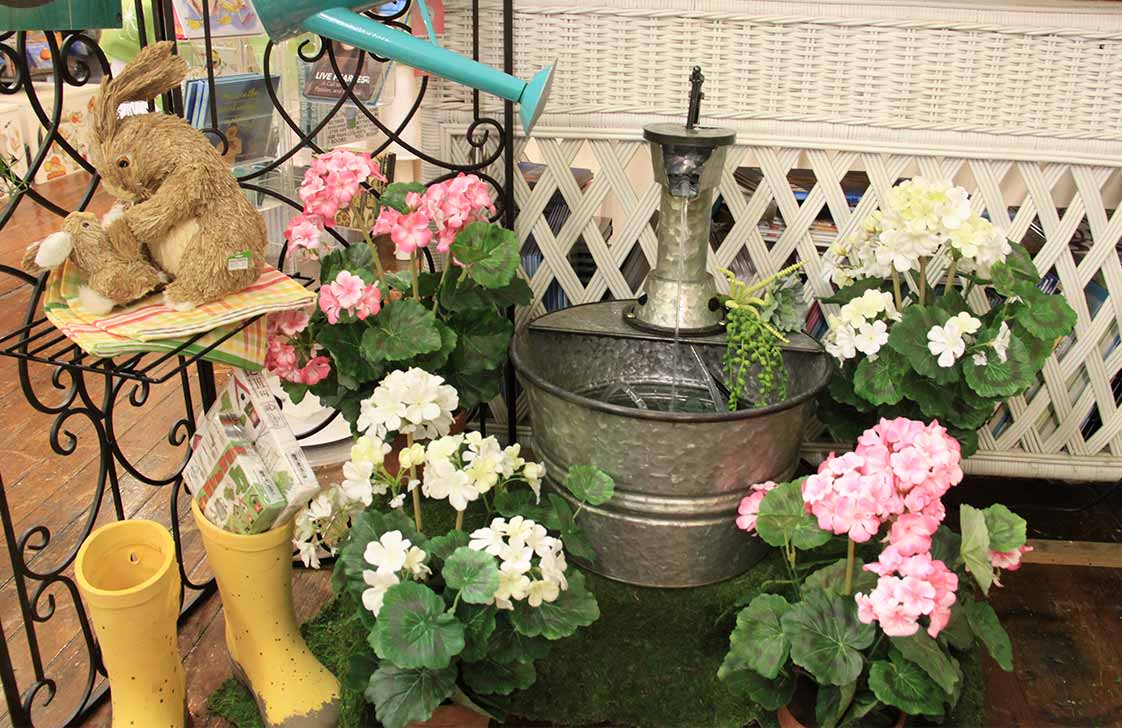 Petals & Primitives Gift Shop in Galena, IL Galena Country