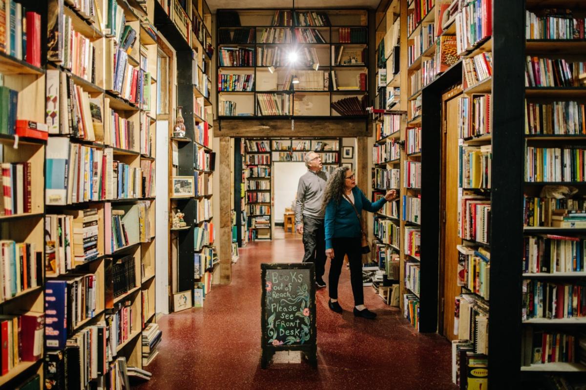 Elizabeth S Grand Antique Co In Elizabeth Il Galena Country