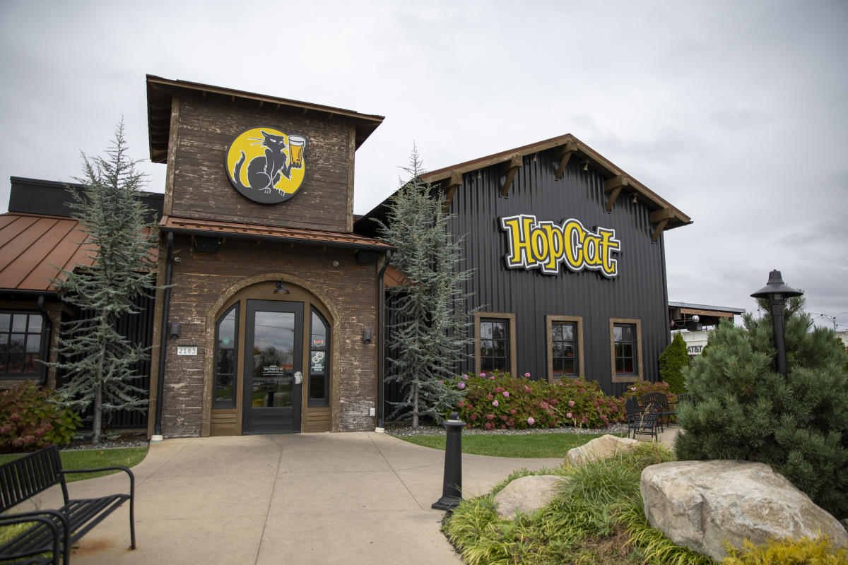 HopCat Knapp's Corner Grand Rapids MI, 49525