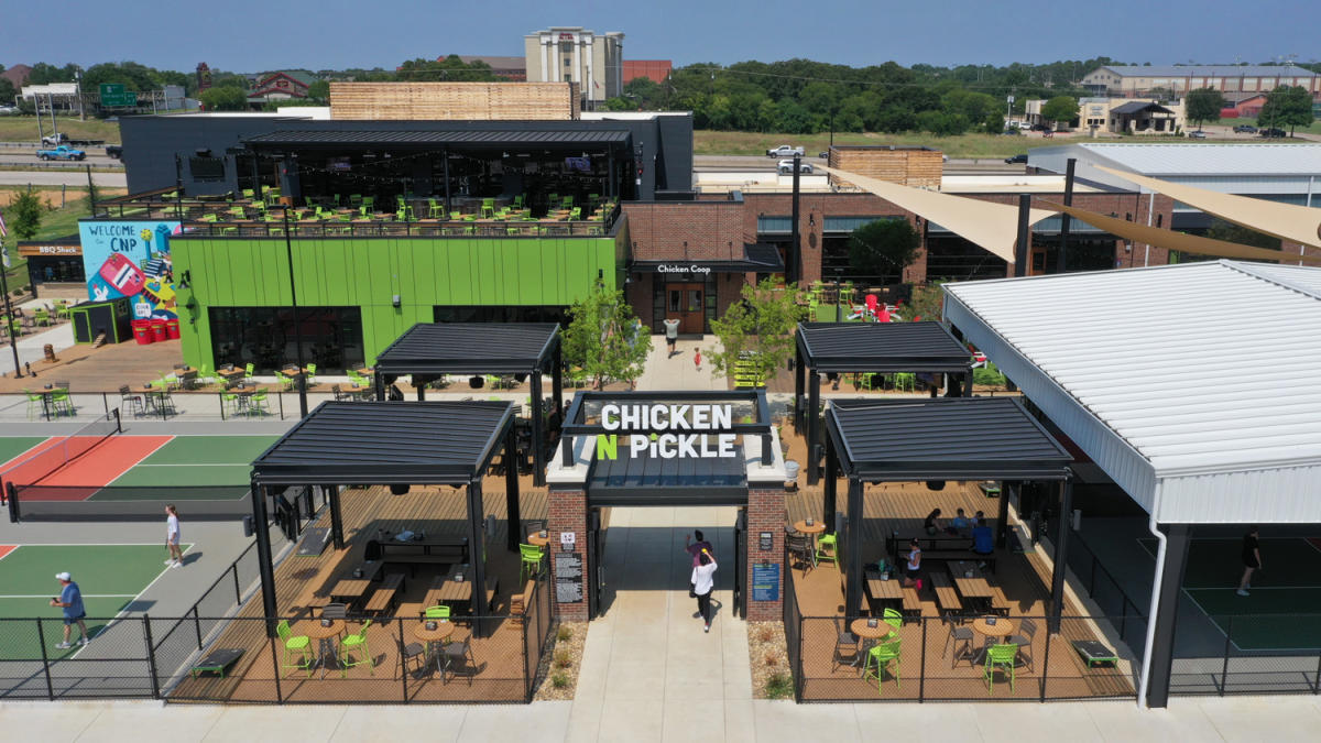 Open Play at Chicken N Pickle