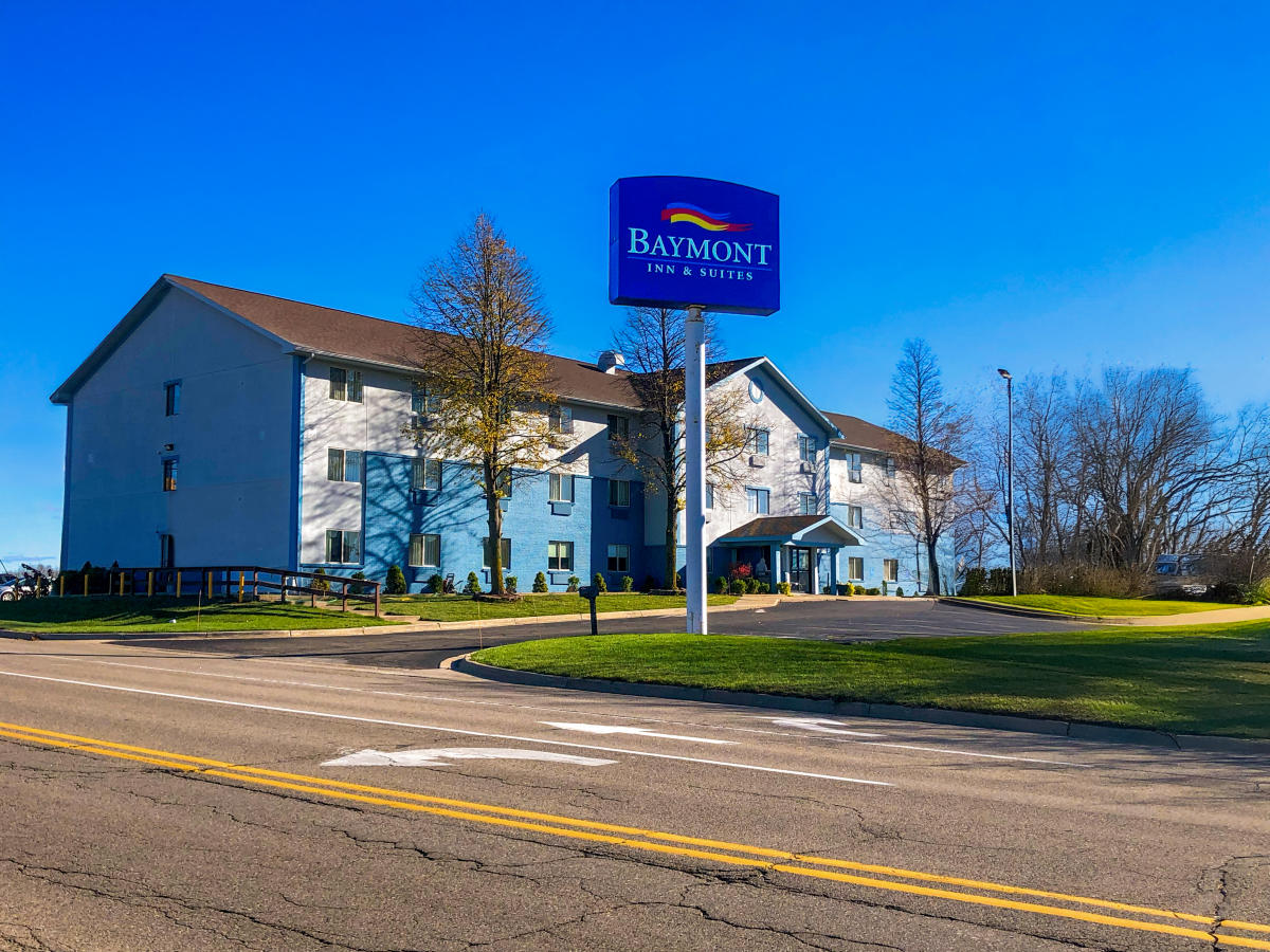 Baymont Inn + Suites by Wyndham