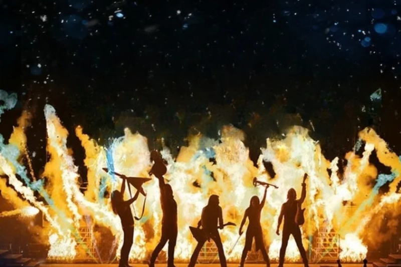 Trans-Siberian Orchestra - The Ghosts of Christmas Eve: The Best of TSO and More