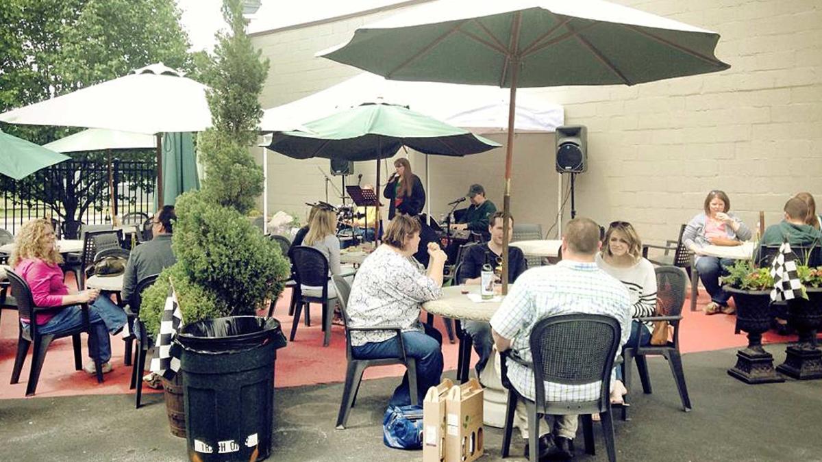 Groovin' In The Garden Rob Amrhein