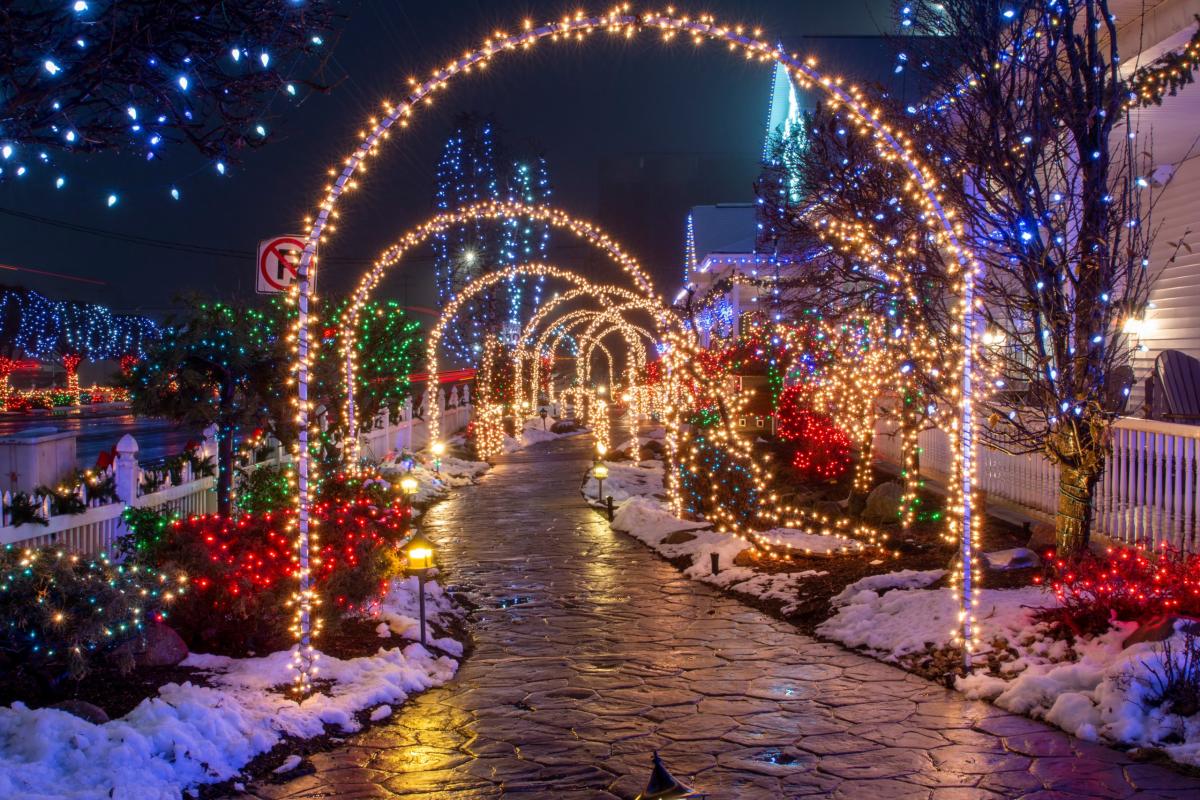 Shipshewana Light Parade 2024 Date Lory Silvia