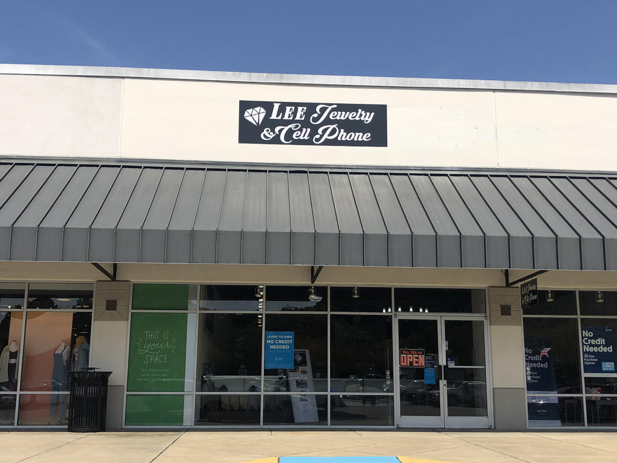 Lee Jewelry and Cell Phone