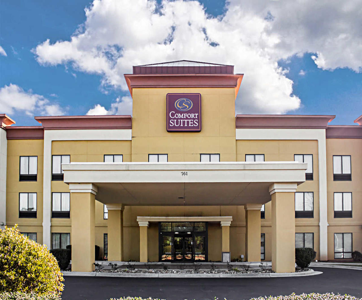 Comfort Suites Hotel Near Me Affordable Luxury at Your Fingertips