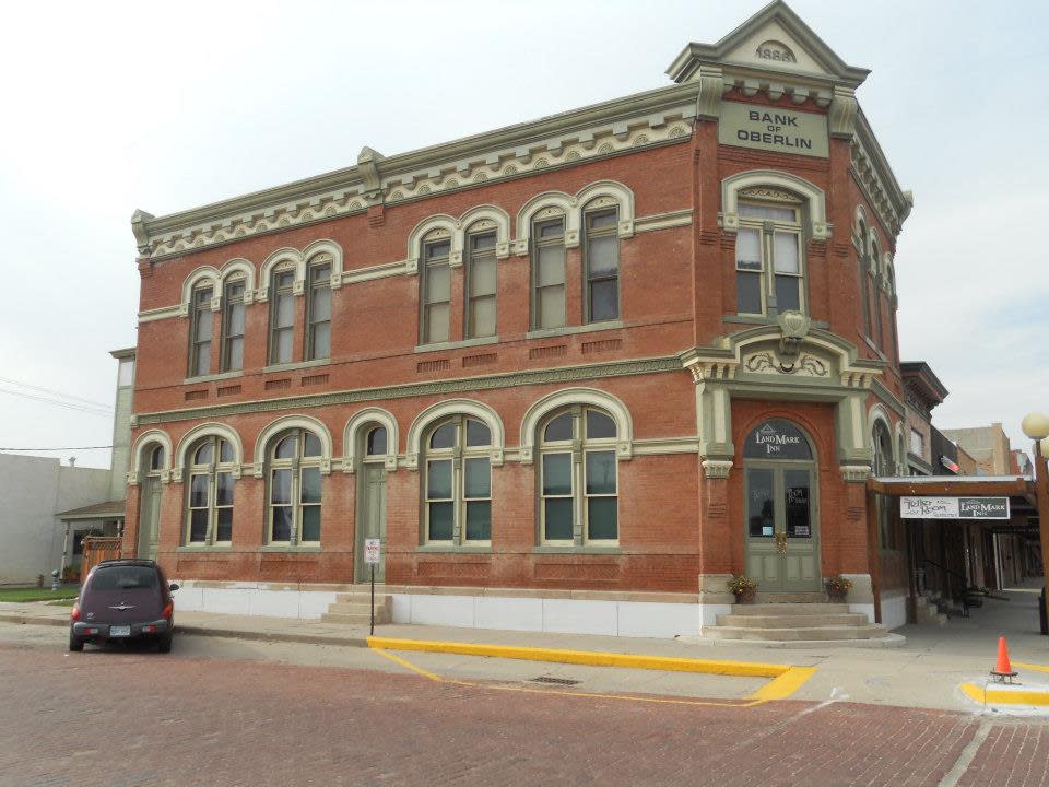 LandMark Inn at the Historic Bank of Oberlin - Oberlin KS, 67749