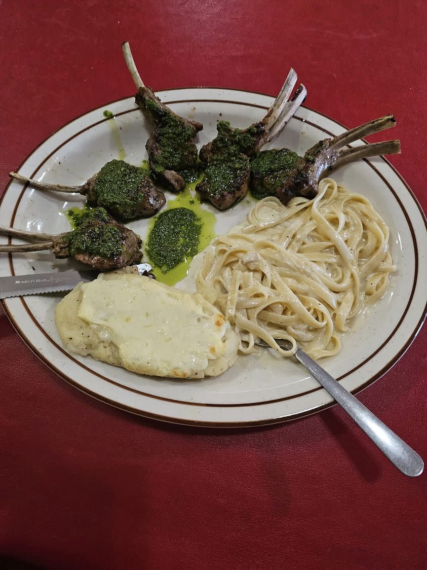 Genova Italian Restaurant Newton KS, 67114