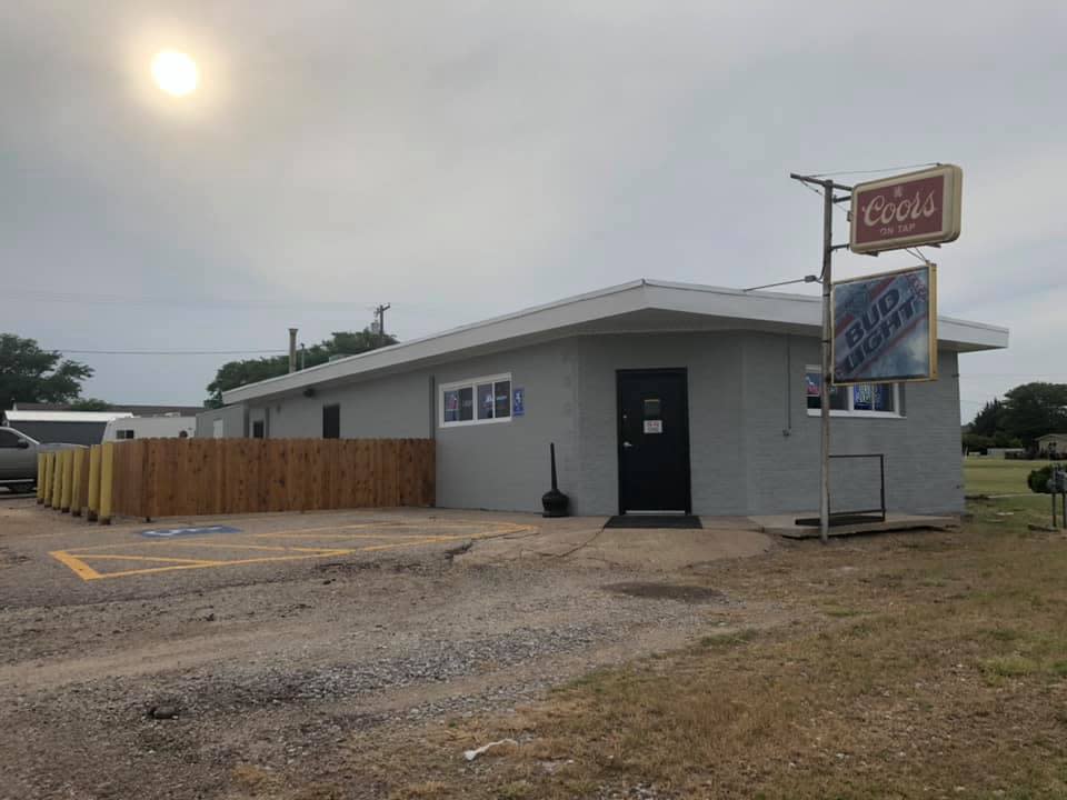 Louie's Bar & Grill Ness City KS, 67560