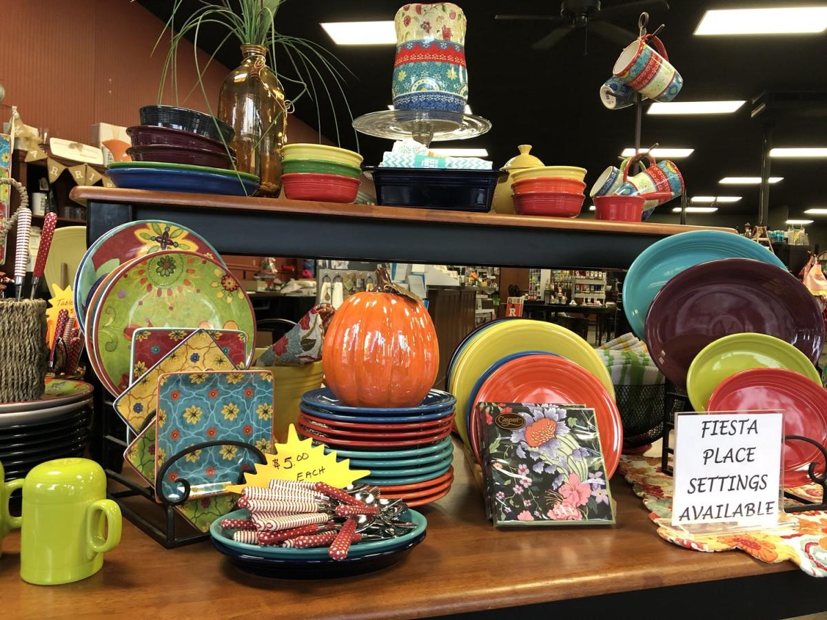 Apron Strings Kitchen Store Hutchinson KS, 67501