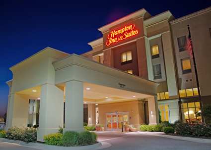 Hampton Inn & Suites Wichita Northeast - Wichita KS, 67226