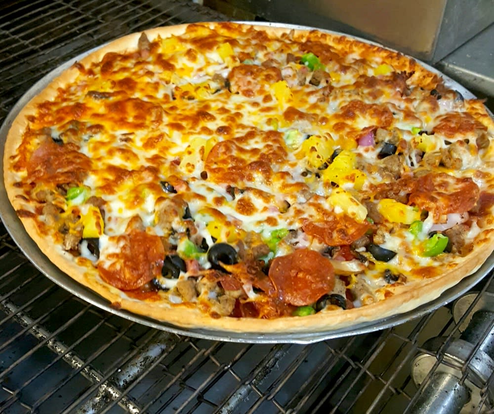 Horton's Pizza Plus Arma KS, 66712