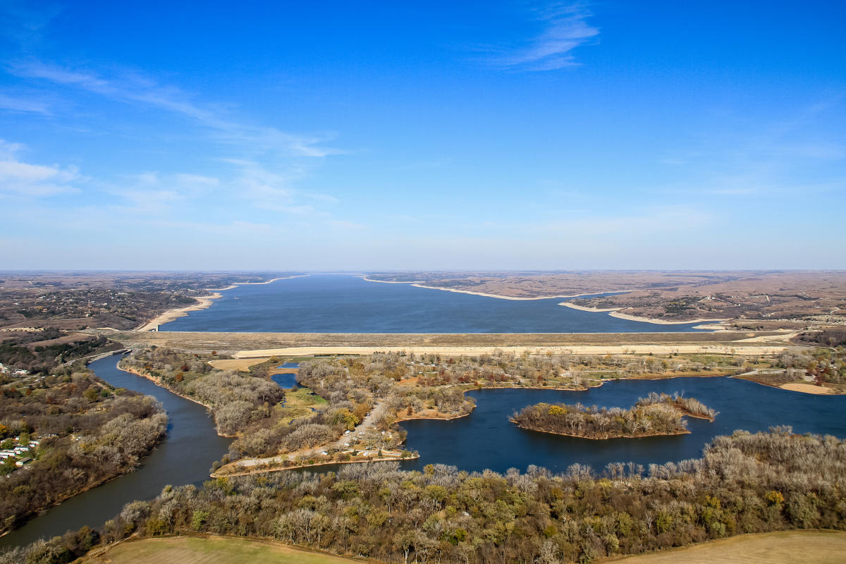 Tuttle Creek Lake Campground (Tuttle Creek Cove Park) Manhattan KS, 66502