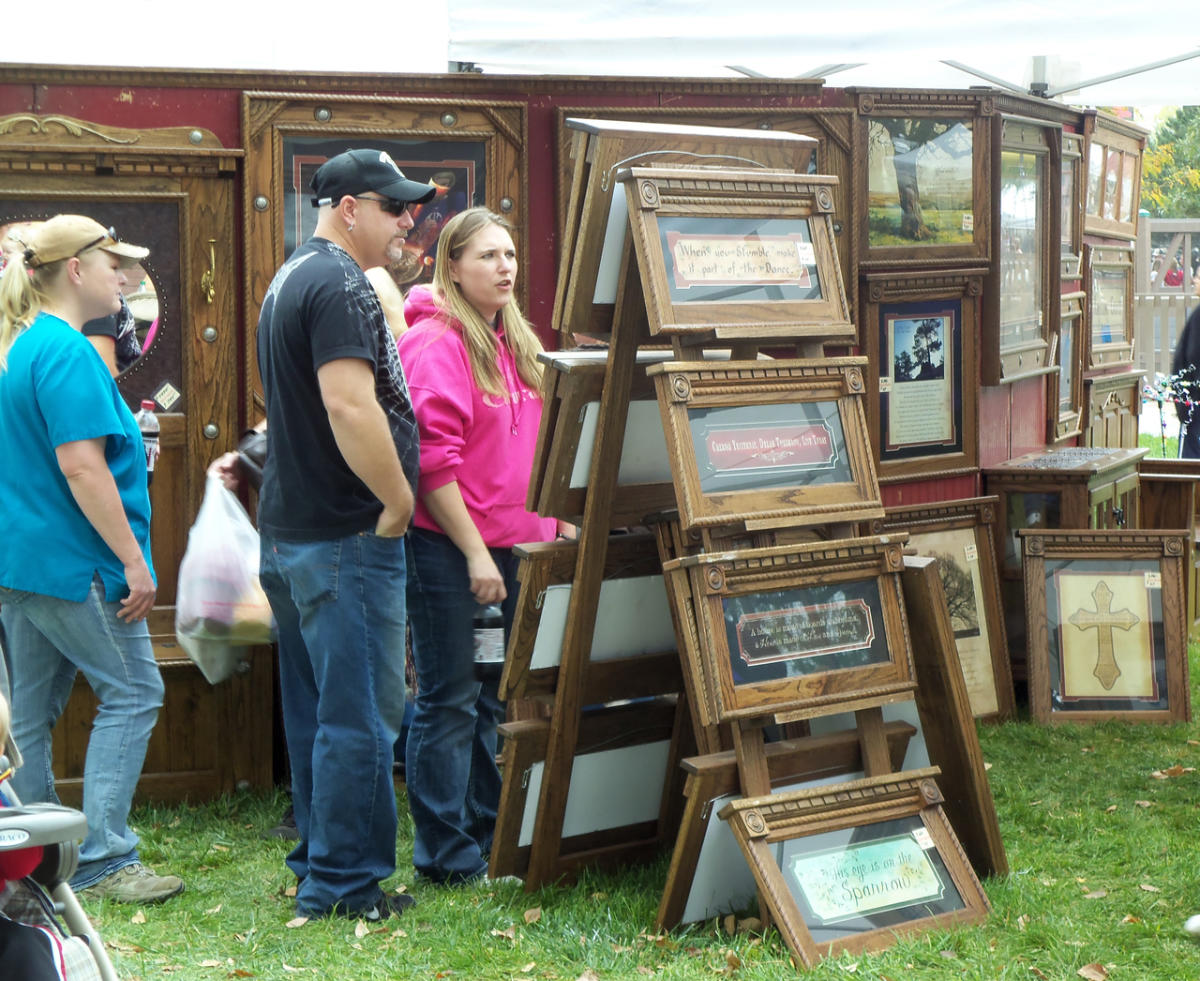 Whimmydiddle Arts & Craft Fair Scott City KS, 67871
