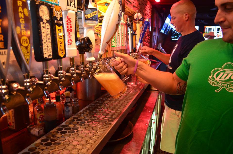 Speakeasy Sports Bar and Grill Salina KS, 67401