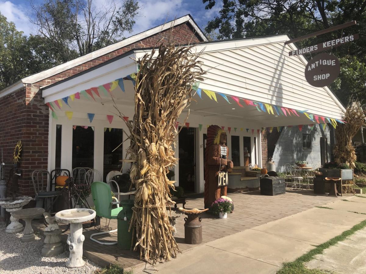 Finders Keepers Antique Shop Fredonia KS, 66736