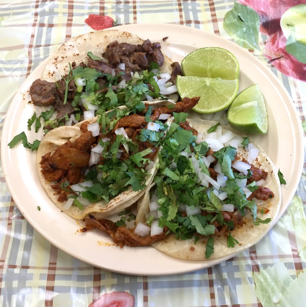 Sabor Latino Restaurant and Abarrotes Fuente de Dios
