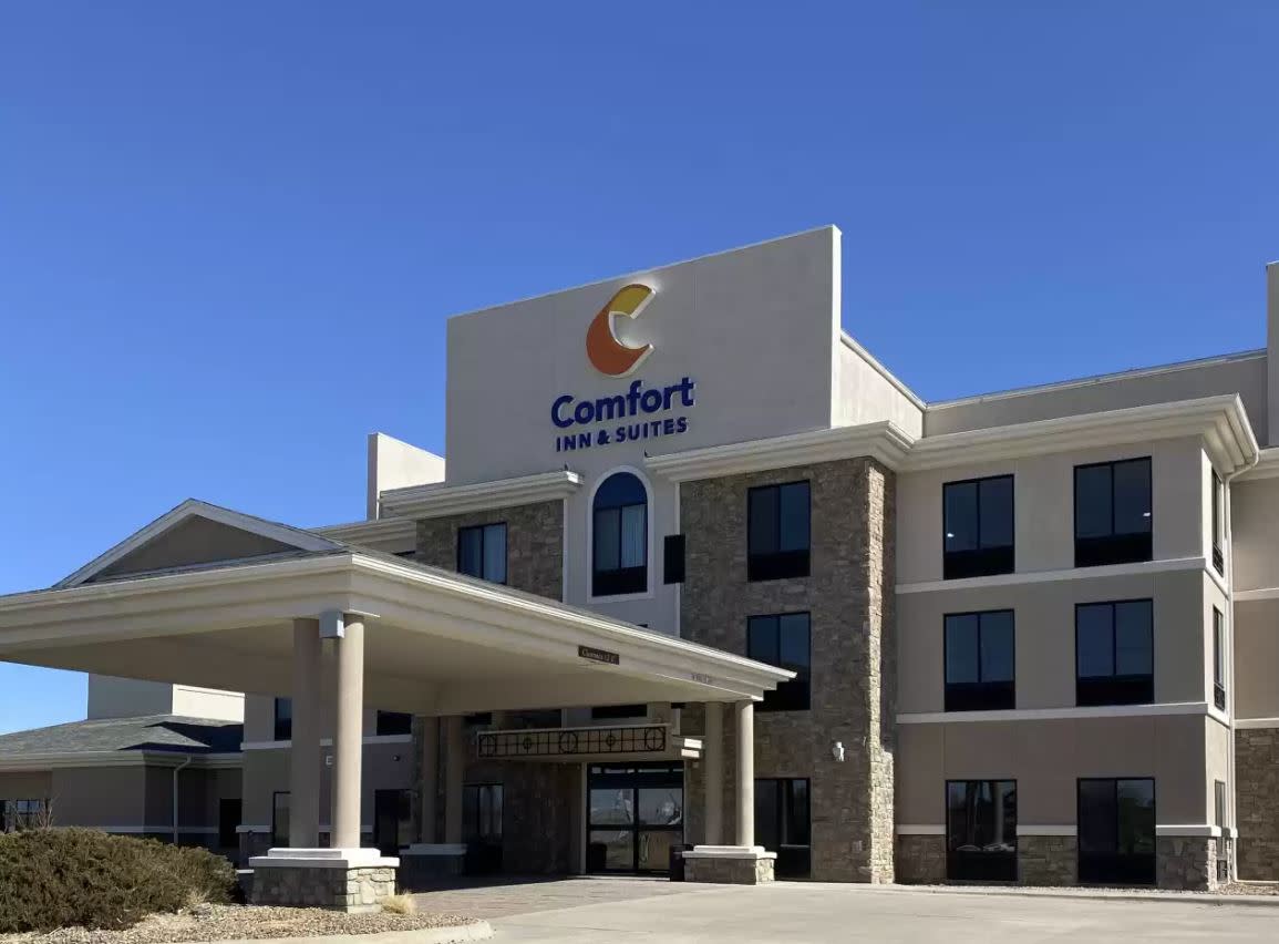 Comfort Inn & Suites