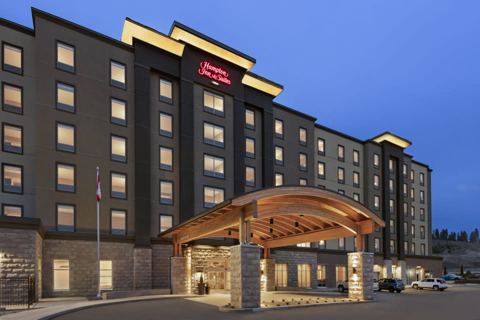 Hampton Inn & Suites by Hilton