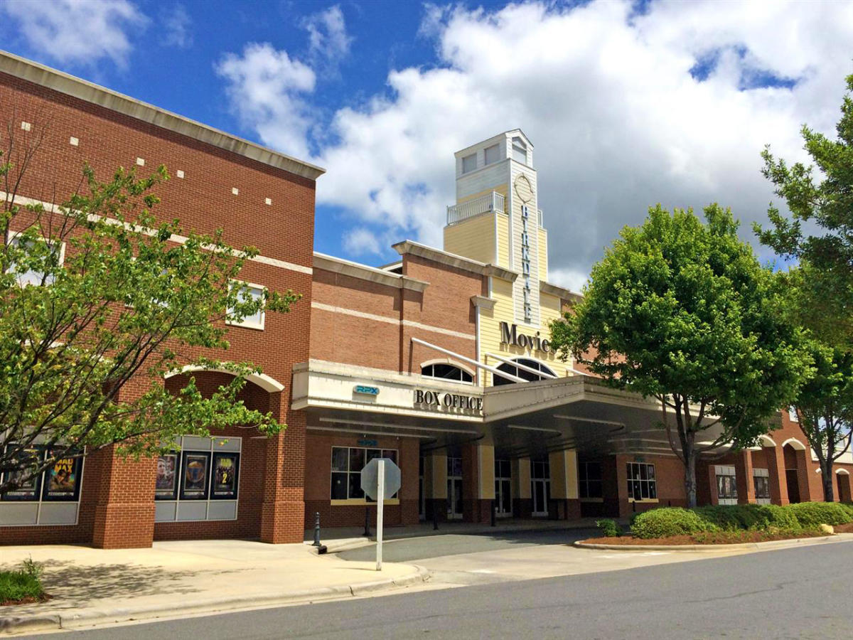 Regal Birkdale Stadium 16 & RPX