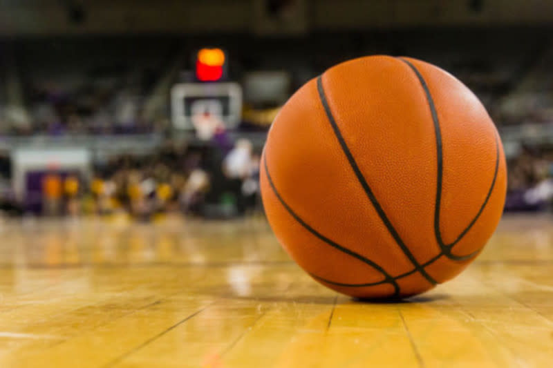 Flyer or photo for UO Men's Basketball vs Eastern Washington