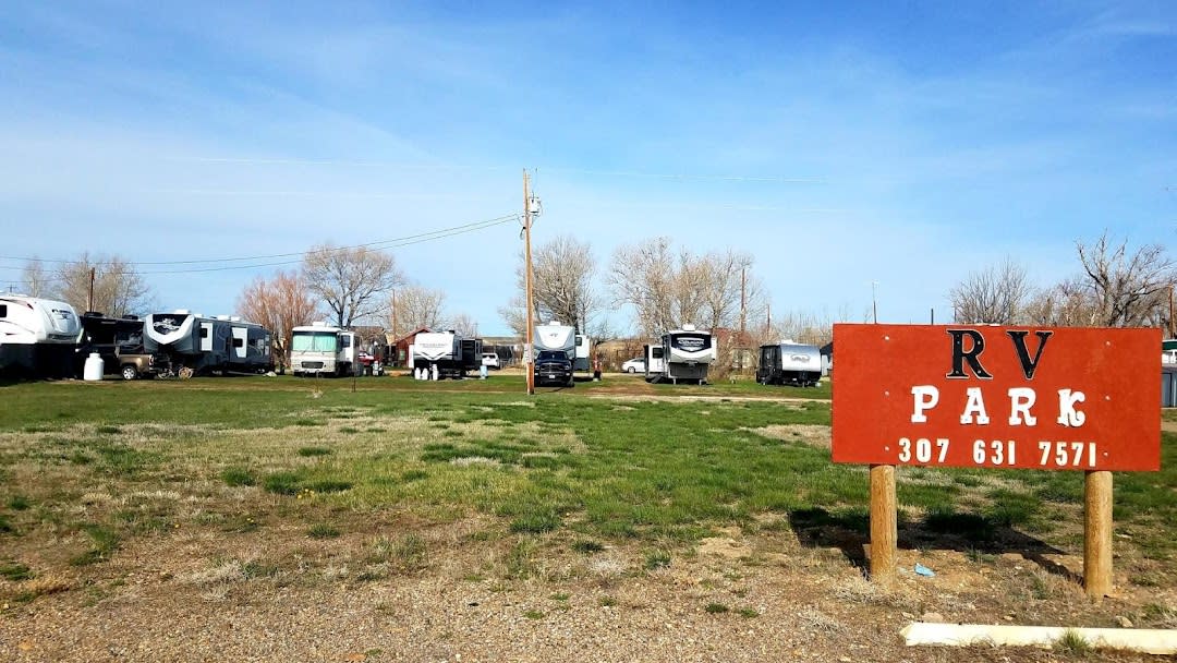 Accommodations RV Parks & Campgrounds Rock River RV Park | Visit Laramie