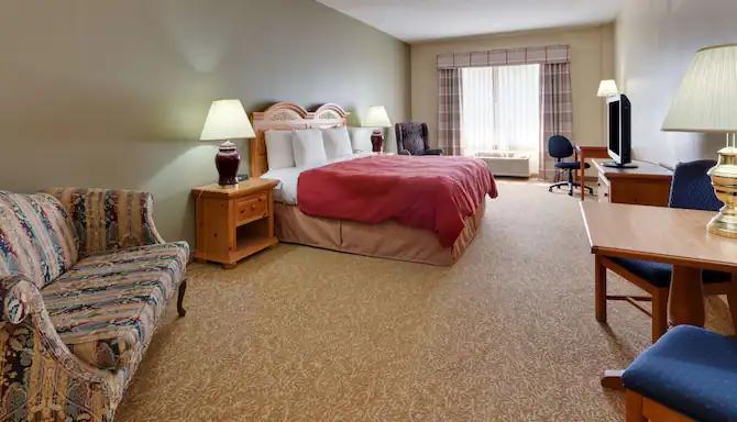Country Inn & Suites