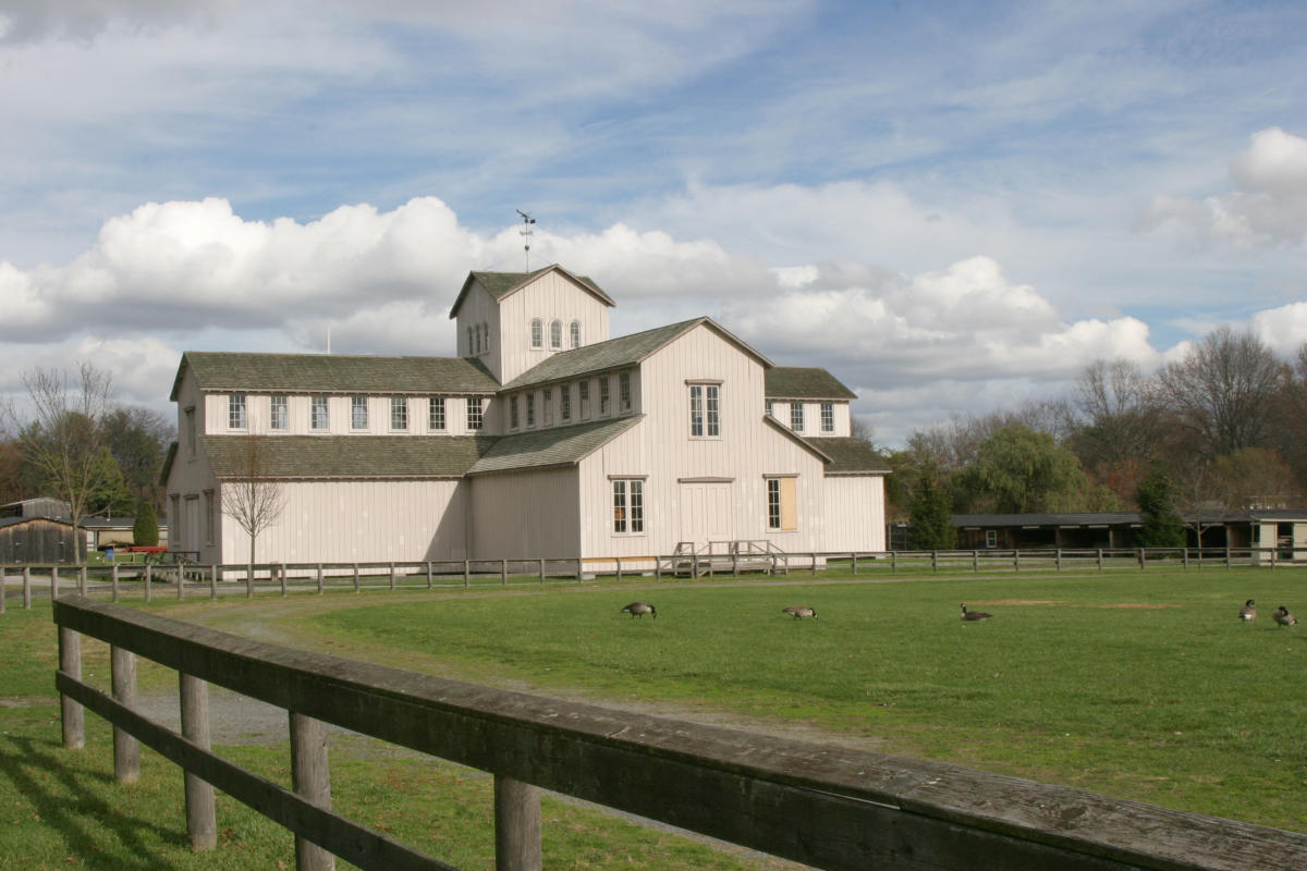 Old Bethpage Village Restoration