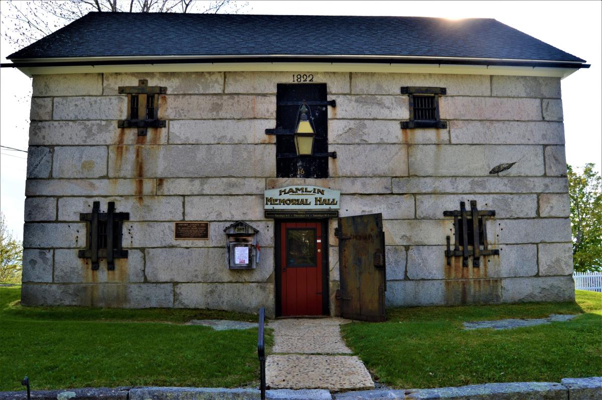 Hamlin Memorial Library