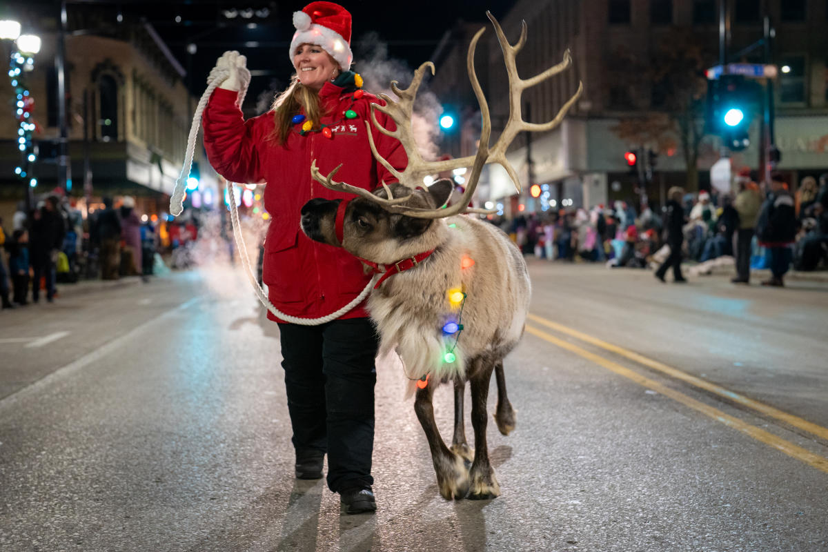 Lakeshore Holiday Parade